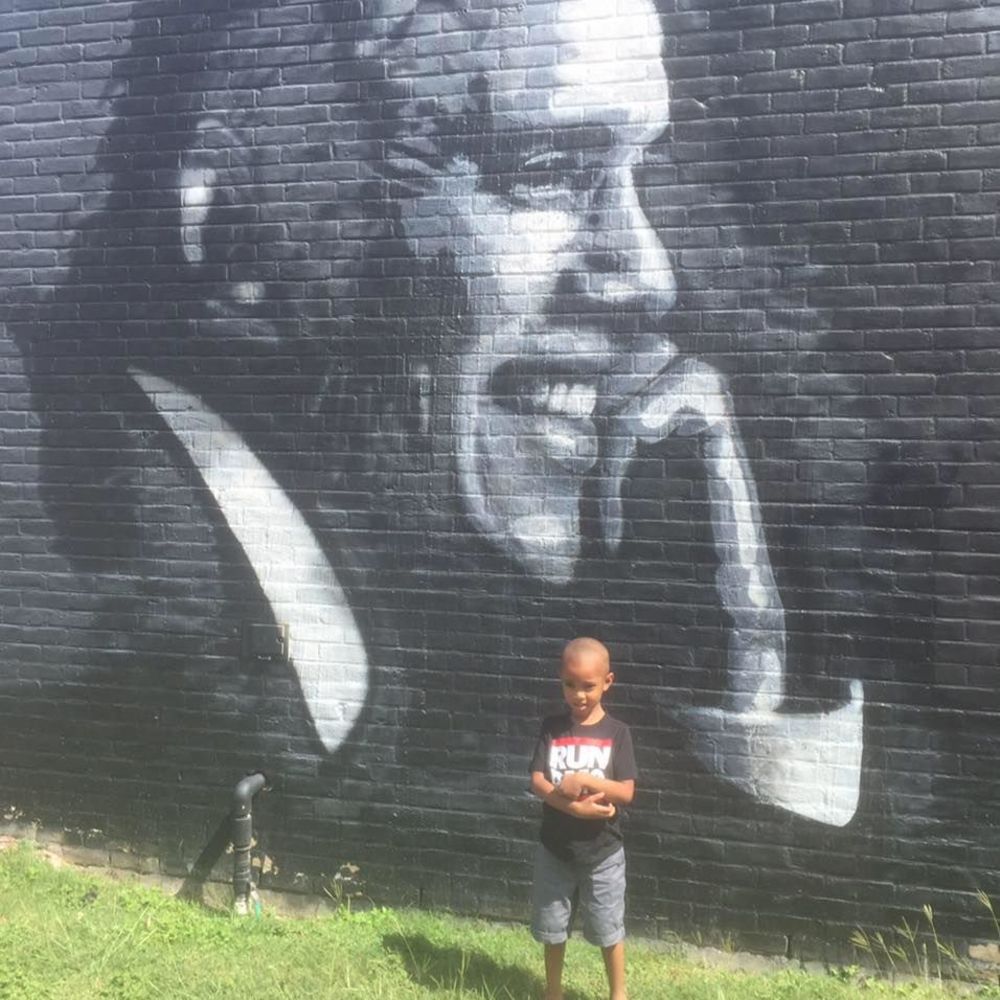 Meet your Posher, Uvf